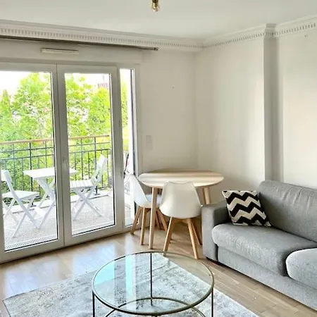 Διαμέρισμα 2 Pieces Proche La Defense Vue Tour Eiffel Puteaux